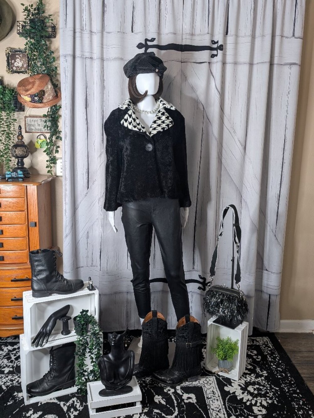 Frankly My Dear Teddy Bear Short Jacket Black and White Size SMALL